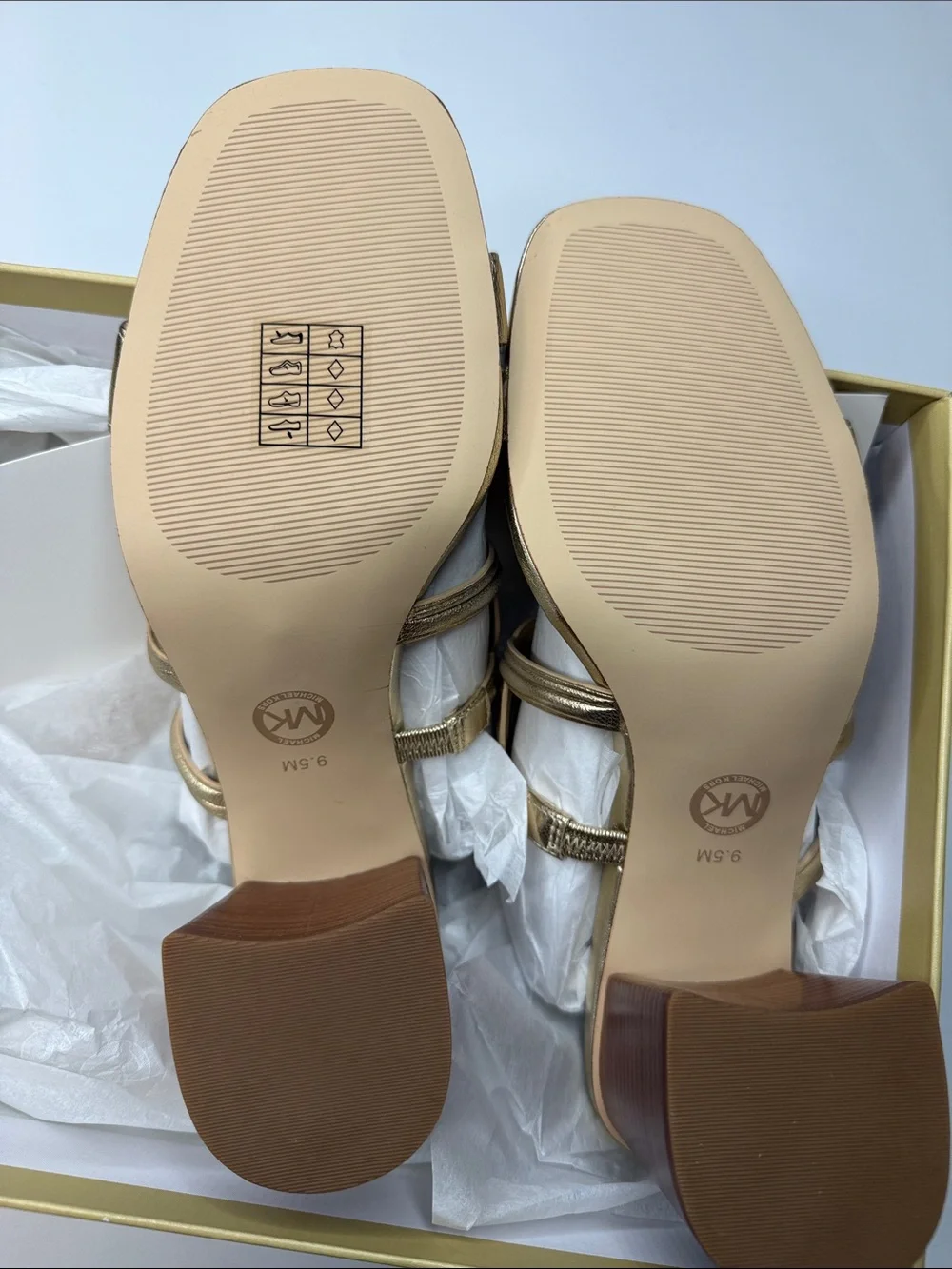 MICHAEL Michael Kors Women's Alma Mid Sandals Size 9.5